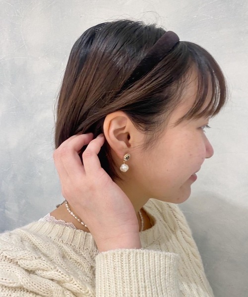 BIZOUX 花モチーフ ピアス(片耳用) K10ピアス(片耳)・フォーチュナ