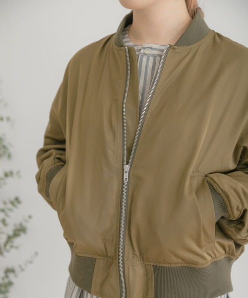 ITEMS URBANRESEARCH(アイテムズ アーバンリサーチ)の「MA-1(MA-1・レディース・ブラック/カーキ・FREE)」の11枚目の写真