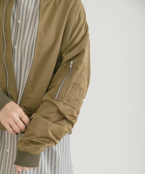 ITEMS URBANRESEARCH(アイテムズ アーバンリサーチ)の「MA-1(MA-1・レディース・ブラック/カーキ・FREE)」の13枚目の写真
