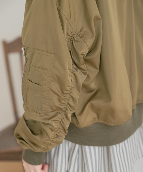 ITEMS URBANRESEARCH(アイテムズ アーバンリサーチ)の「MA-1(MA-1・レディース・ブラック/カーキ・FREE)」の17枚目の写真