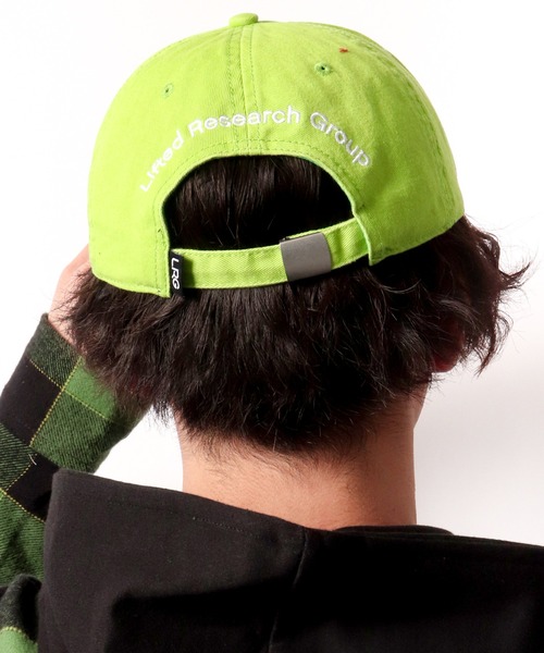 LRG（エルアールジー）の「【LRG】キリンワンポイント刺繍 ベースボールカーブキャップ（キャップ・メンズ・パープル/グリーン・FREE）」の5枚目の写真