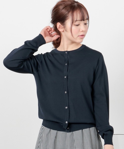 Honeys（ハニーズ）の「変わり釦カーデ（カーディガン/ボレロ・レディース・ラベンダー/サックスブルー/ライム/ライトイエロー/ライトベージュ/ブラック/ライトグレー/オフホワイト/ネイビー・LL/S/M/L）」の6枚目の写真