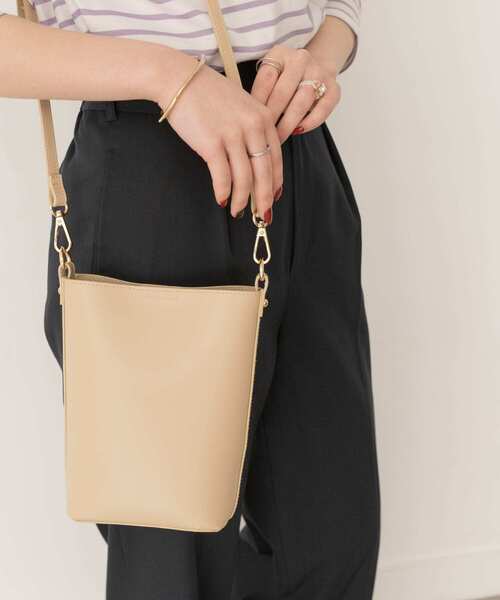 RODE SKO（ロデスコ）の「チェーン2WAYショルダーバッグ（ショルダーバッグ・レディース・オレンジ/ベージュ/キャメル/グリーン・ONE）」の10枚目の写真