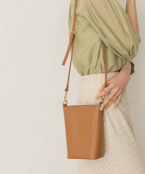RODE SKO（ロデスコ）の「チェーン2WAYショルダーバッグ（ショルダーバッグ・レディース・オレンジ/ベージュ/キャメル/グリーン・ONE）」の8枚目の写真