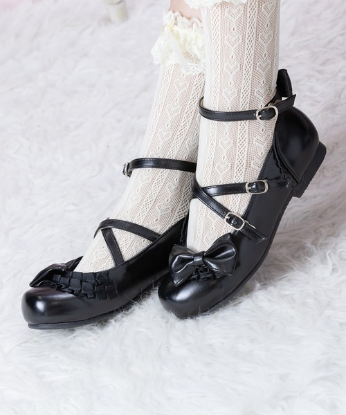 BODYLINE(ボディライン)の「クロスストラップ ラウンドトゥフラットシューズ (ヒールなし)(パンプス・レディース・ブラック/ブラウン/ピンク・S/M/L)」の11枚目の写真