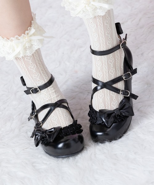 BODYLINE(ボディライン)の「クロスストラップ ラウンドトゥフラットシューズ (ヒールなし)(パンプス・レディース・ブラック/ブラウン/ピンク・S/M/L)」の12枚目の写真