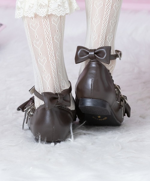 BODYLINE(ボディライン)の「クロスストラップ ラウンドトゥフラットシューズ (ヒールなし)(パンプス・レディース・ブラック/ブラウン/ピンク・S/M/L)」の20枚目の写真