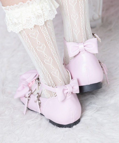 BODYLINE(ボディライン)の「クロスストラップ ラウンドトゥフラットシューズ (ヒールなし)(パンプス・レディース・ブラック/ブラウン/ピンク・S/M/L)」の22枚目の写真