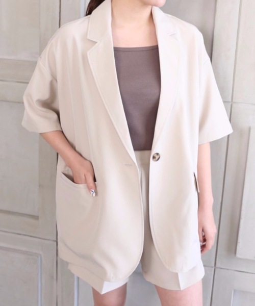 moment+(モーメントプラス)の「エステルポプリンセットアップ(ショートスリーブテーラードジャケット&ツータックショートパンツ)(セットアップ・レディース・ブラック/ベージュ・M)」の1枚目の写真