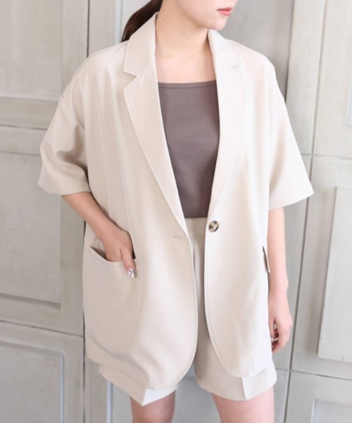 moment+(モーメントプラス)の「エステルポプリンセットアップ(ショートスリーブテーラードジャケット&ツータックショートパンツ)(セットアップ・レディース・ブラック/ベージュ・M)」の3枚目の写真