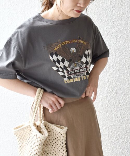SHIPS（シップス）の「*ロックプリントTEE◆（Tシャツ/カットソー・レディース・チャコールグレー/ダークグレー/グレー系・ONE SIZE）」の3枚目の写真