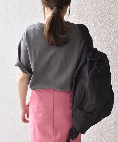 SHIPS（シップス）の「*ロックプリントTEE◆（Tシャツ/カットソー・レディース・チャコールグレー/ダークグレー/グレー系・ONE SIZE）」の18枚目の写真