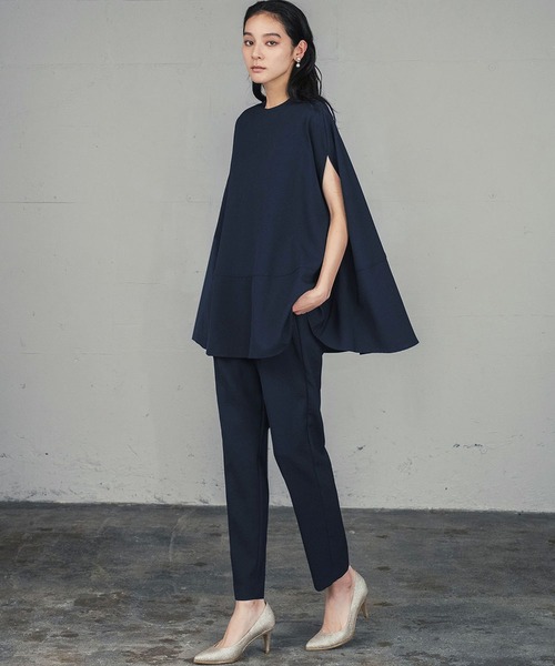 Flolia（フロリア）の「ポンチョ型プチハイネックブラウス・テーパードパンツ セットアップ 結婚式 パンツドレス セパレート パーティードレス オケージョンドレス お呼ばれ 二次会 成人式 同窓会 謝恩会【洗える】（パンツドレス・レディース・ネイビー/ブラック・L/M/S/2L）」の15枚目の写真