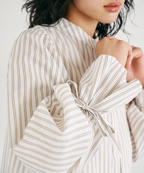 4youstory（フォーユーストーリー）の「【4youstory】袖リボンブラウス（シャツ/ブラウス・レディース・ベージュ/ネイビー/オフホワイト/オレンジ・MEDIUM）」の7枚目の写真