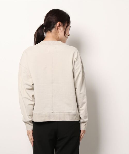 SIPULI(シプリ)の「LOTUS×FRESCA High Twist & HighGauge URAKE モックネックスウェット(スウェット・レディース・ベージュ/サックスブルー・2/3)」の5枚目の写真