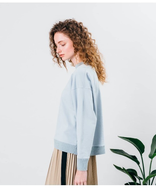 SIPULI(シプリ)の「LOTUS×FRESCA High Twist & HighGauge URAKE モックネックスウェット(スウェット・レディース・ベージュ/サックスブルー・2/3)」の7枚目の写真