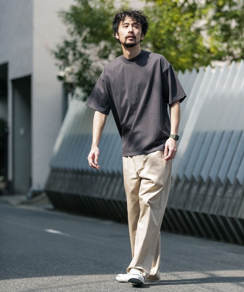 URBAN RESEARCH Sonny Label(アーバンリサーチサニーレーベル)の「USAコットンモックネックTシャツ(Tシャツ/カットソー・メンズ・オフホワイト/ベージュ系その他/チャコールグレー・LARGE/MEDIUM)」の5枚目の写真