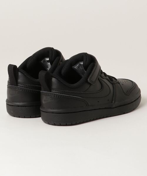 NIKE(ナイキ)の「ナイキ NIKE ナイキ コート バーロウ LOW 2 PSV(スニーカー・キッズ・ブラック・21.5cm/21.0cm/19.0cm/20.0cm/22.0cm/18.0cm/17.0cm)」の2枚目の写真