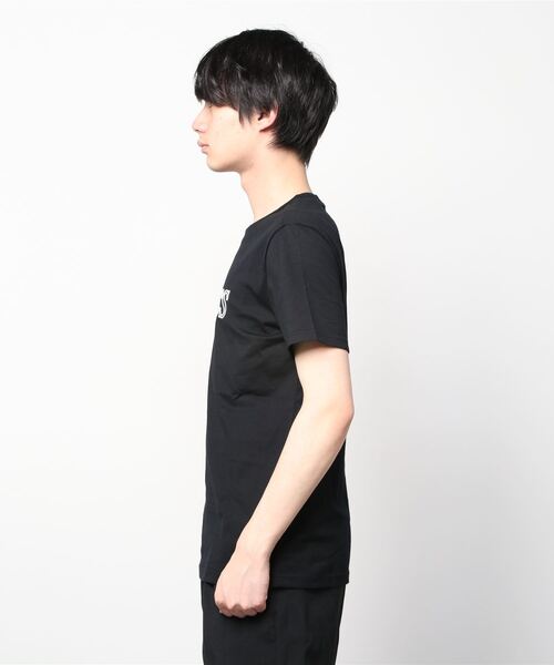 Guess（ゲス）の「Gradation Logo Tee（Tシャツ/カットソー・メンズ・ホワイト/ブラック/ブルー・SMALL/MEDIUM/LARGE/X-LARGE）」の5枚目の写真