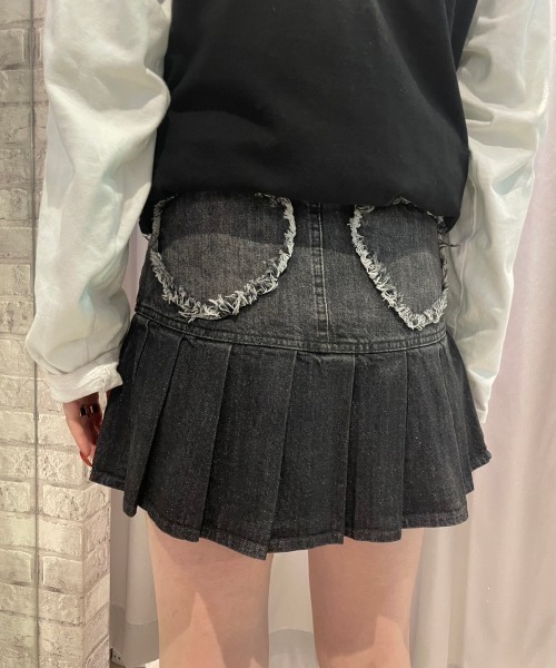 XU(エックスユー)の「【XU/エックスユー】gradation denim skirt/デニムスカート ミニスカート プリーツスカート(デニムスカート・レディース・ブラック/ブルー・M)」の1枚目の写真