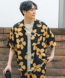 レトロフラワーアロハシャツ