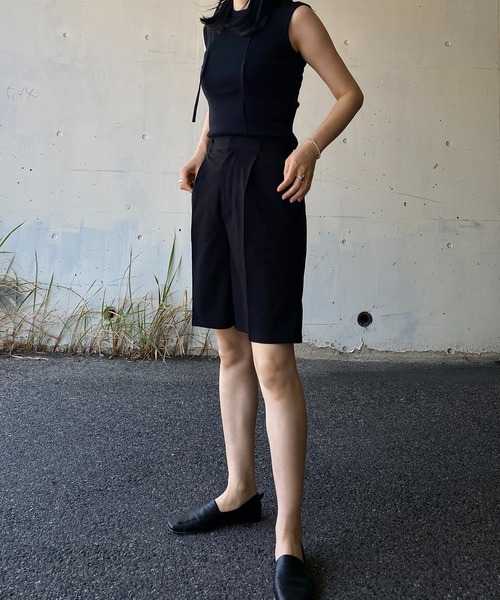 y/m by RIKA（イムバイリカ）の「クレープハーフパンツ（その他パンツ・レディース・ブラック/グレイッシュベージュ・FREE）」の15枚目の写真