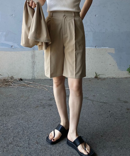 y/m by RIKA（イムバイリカ）の「クレープハーフパンツ（その他パンツ・レディース・ブラック/グレイッシュベージュ・FREE）」の22枚目の写真