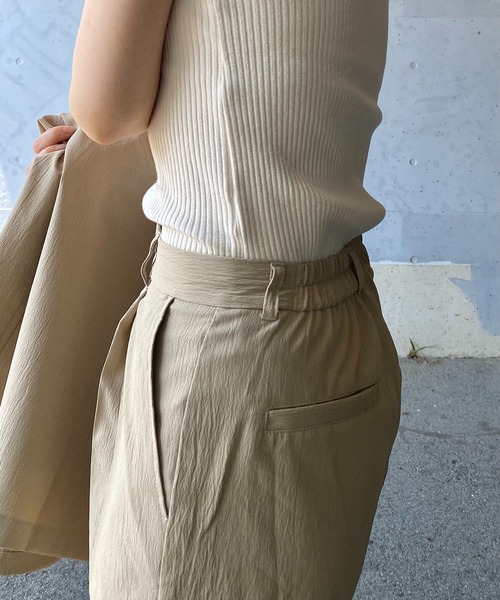 y/m by RIKA（イムバイリカ）の「クレープハーフパンツ（その他パンツ・レディース・ブラック/グレイッシュベージュ・FREE）」の8枚目の写真