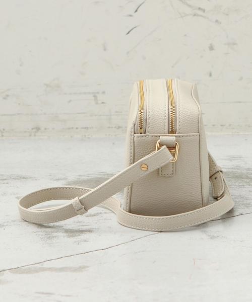 BEAUTY&YOUTH UNITED ARROWS（ビューティーアンドユースユナイテッドアローズ）の「BYSF∵ スクエアジップ 2WAY ショルダー◆（ショルダーバッグ・レディース・ナチュラル/ネイビー/ブラック/ベージュ・FREE）」の7枚目の写真