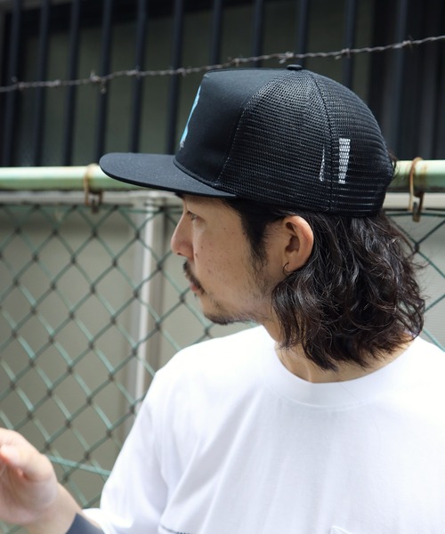 SANTA CRUZ(サンタクルーズ)の「SANTA CRUZ / サンタクルーズ Screaming Hand Front Mesh Trucker メッシュ キャップ(キャップ・メンズ・ブラック・FREE)」の5枚目の写真