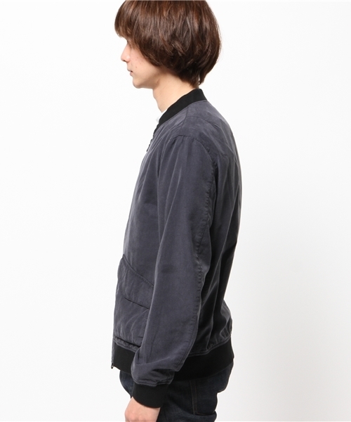 AMERICAN RAG CIE（アメリカンラグシー）の「AMERICAN RAG CIE 綿テンセル ジップアップブルゾン（ブルゾン・メンズ・ネイビー/ベージュ・1/3/2）」の13枚目の写真