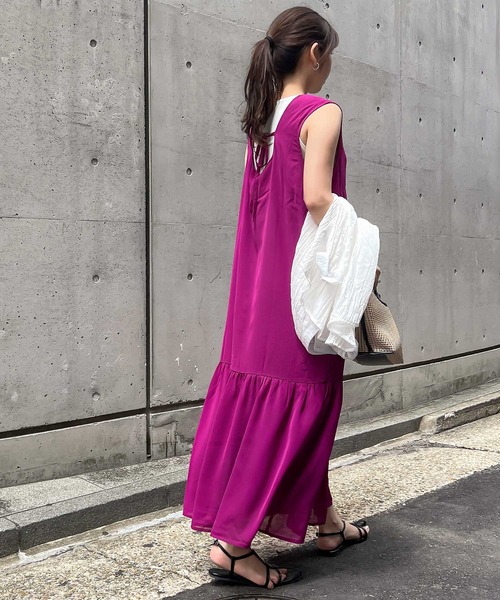 新品　キスオンザグリーン　中綿ベストワンピース　L ヤ31 ゴルフ ワンピース 中綿入り 防寒 ノースリーブ 花 フラワー 柄