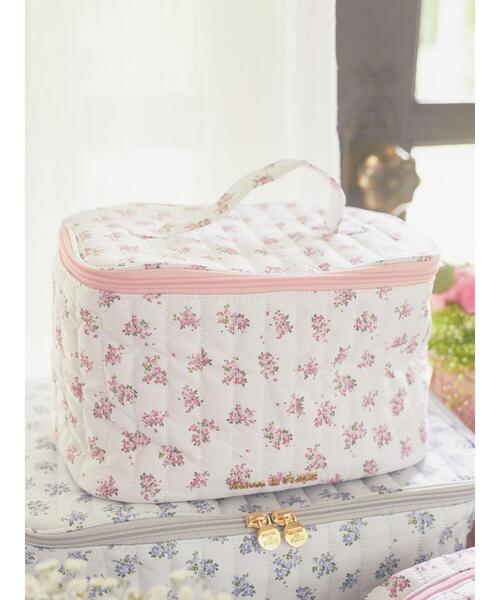 Maison de FLEUR(メゾンドフルール)の「フラワーキルトスクエアポーチ(ポーチ・レディース・サックスブルー/ピンク・FREE)」の11枚目の写真