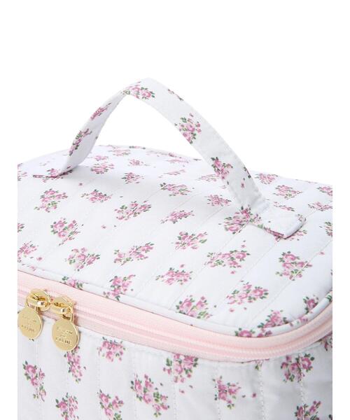 Maison de FLEUR(メゾンドフルール)の「フラワーキルトスクエアポーチ(ポーチ・レディース・サックスブルー/ピンク・FREE)」の6枚目の写真