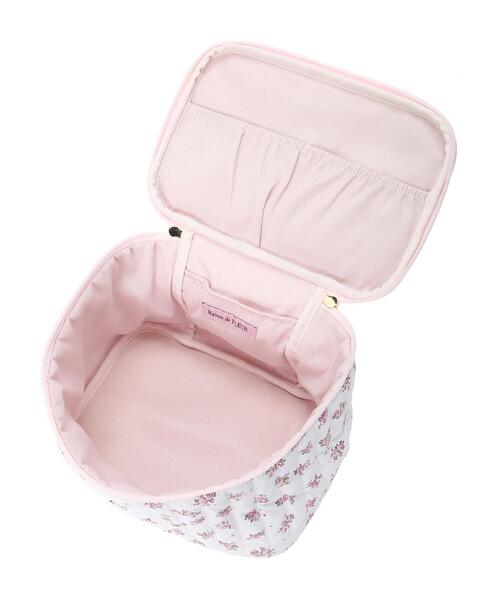 Maison de FLEUR(メゾンドフルール)の「フラワーキルトスクエアポーチ(ポーチ・レディース・サックスブルー/ピンク・FREE)」の8枚目の写真