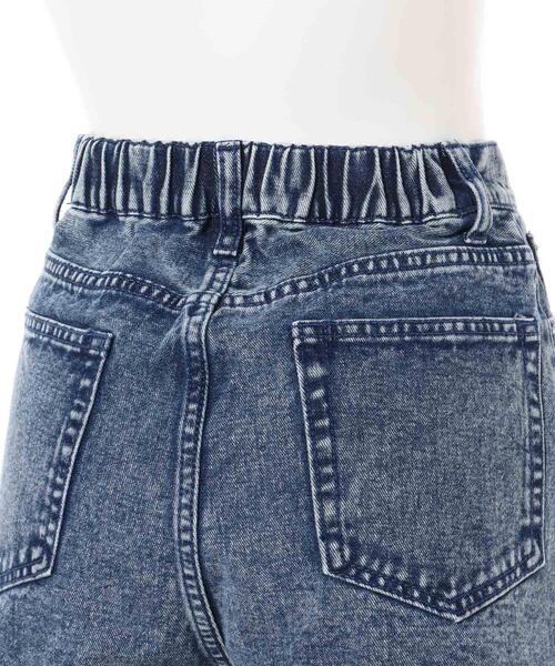 INGNI（イング）の「カットオフデニムショートパンツ（デニムパンツ・レディース・ブラック/ケミカルウォッシュ・FREE）」の8枚目の写真