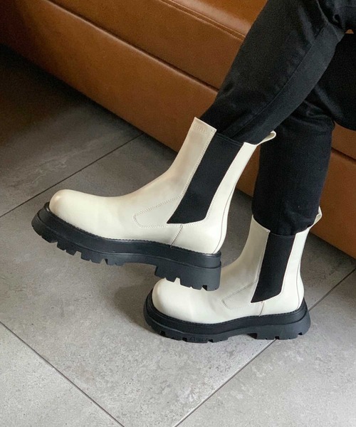 ASH（アッシュ）の「【ELITE】サイドゴアブーツ（ブーツ・レディース・アイボリー/ブラック・36/38/37/35/39）」の4枚目の写真