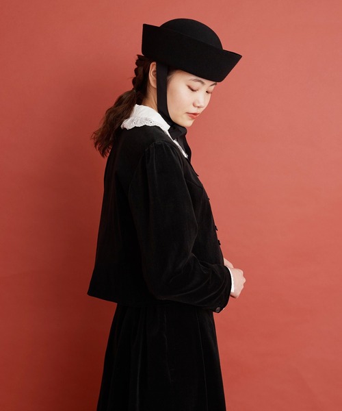 Malle(マル)の「Malle 綾別珍 ショートジャケット(ノーカラージャケット・レディース・ブラック/アイボリー・FREE)」の4枚目の写真