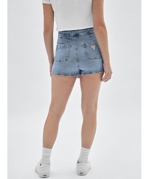 Guess(ゲス)の「GUESS Originals Denim Skort(デニムパンツ・レディース・ライトインディゴブルー・SMALL/MEDIUM/LARGE/X-SMALL)」の3枚目の写真