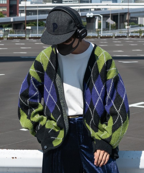 Perushu(ペルーシュ)の「アーガイル柄ルーズニットカーディガン(カーディガン/ボレロ・メンズ・ブラウン/イエロー/グリーン/ブラック・MEDIUM/LARGE)」の15枚目の写真