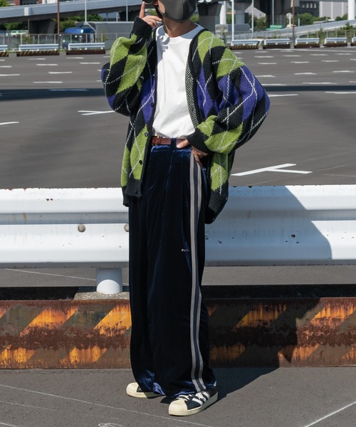 Perushu(ペルーシュ)の「アーガイル柄ルーズニットカーディガン(カーディガン/ボレロ・メンズ・ブラウン/イエロー/グリーン/ブラック・MEDIUM/LARGE)」の8枚目の写真