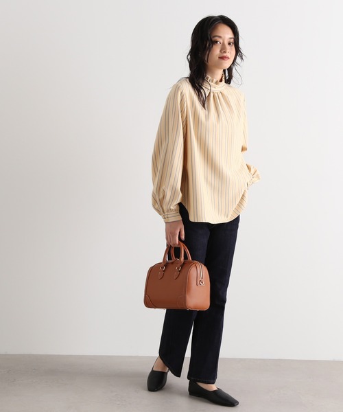 N.(N. Natural Beauty Basic)(エヌエヌナチュラルビューティーベーシック)の「◆フリルネックストライプブラウス(シャツ/ブラウス・レディース・イエロー系その他/グレー系その他/ホワイト系その他・MEDIUM)」の9枚目の写真