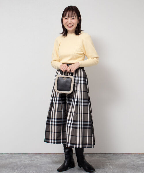 NOLLEY’S(ノーリーズ)の「メンカシミヤリブプルオーバーニット(ニット/セーター・レディース・クリーム/ブルー/ネイビー/オフホワイト・38)」の12枚目の写真