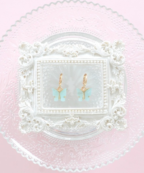 Mayree(メイリー)の「【float】ゴールド バタフライ ピアス(ピアス(両耳用)・レディース・レモンイエロー/スカイブルー/ブラック/チェリーレッド・FREE)」の1枚目の写真