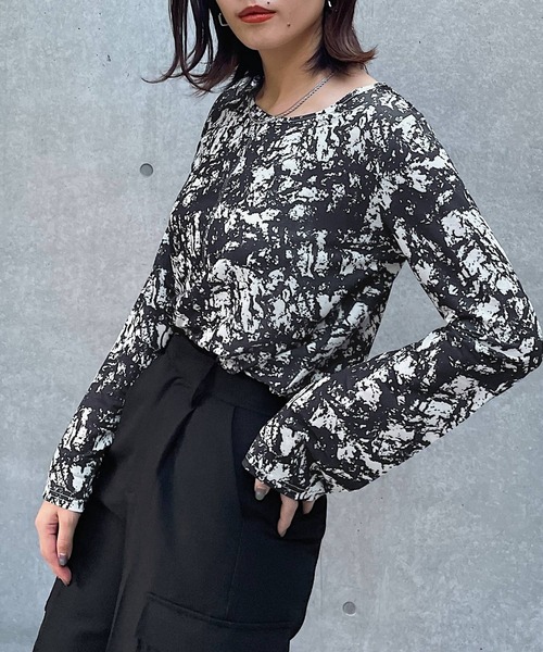 PAGEBOY（ページボーイ）の「シアークルーロングスリーブ（Tシャツ/カットソー・レディース・ブラック/オフホワイト/ブラック系その他/パープル系その他・FREE）」の4枚目の写真