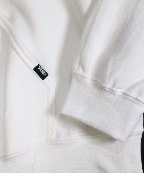 VANS(バンズ)の「VANS/ヴァンズ CREST HOOD SWEAT クレストフードスウェット(ユニセックス)(パーカー・メンズ・ホワイト/ブラック/ピンク・LARGE/MEDIUM/X-LARGE)」の7枚目の写真
