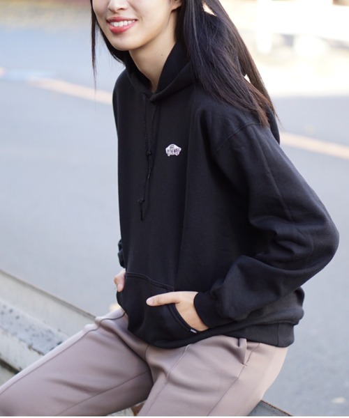 VANS(バンズ)の「VANS/ヴァンズ CREST HOOD SWEAT クレストフードスウェット(ユニセックス)(パーカー・メンズ・ホワイト/ブラック/ピンク・LARGE/MEDIUM/X-LARGE)」の10枚目の写真