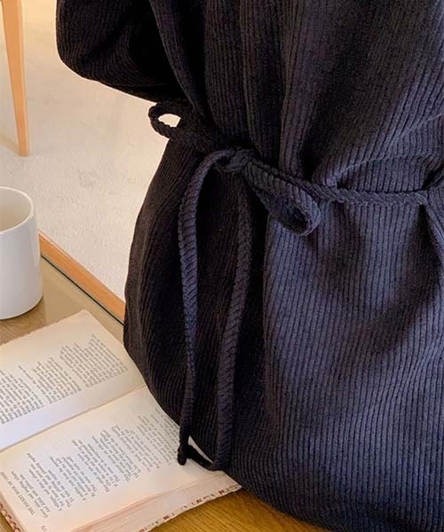 SONA（ソナ）の「SONA コーデュロイピンタックバックリボンミニワンピース（ワンピース・レディース・ブラック/グレー・FREE）」の9枚目の写真