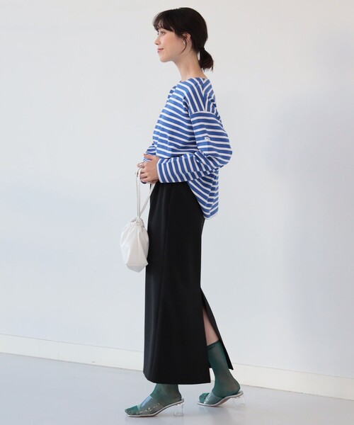 Ray BEAMS(レイビームス)の「ORCIVAL / ワイド ボートネック ロングスリーブ カットソー(Tシャツ/カットソー・レディース・オフホワイト/ブルー・1)」の19枚目の写真