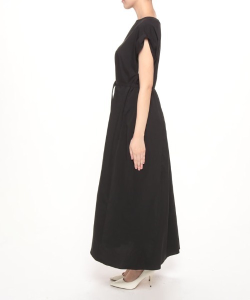 未使用★allureville★ アルアバイル★フォーマルワンピース★BLACK セール】シルキーポリエステルワンピース（ワンピース